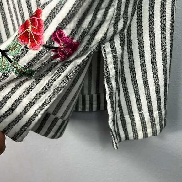 Soft Surroundings Black & White Stripe Floral Embroidered Tunic Top Large - Picture 6 of 9